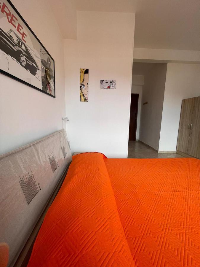La Finestra Sul Mare B&B Crotone Exterior foto