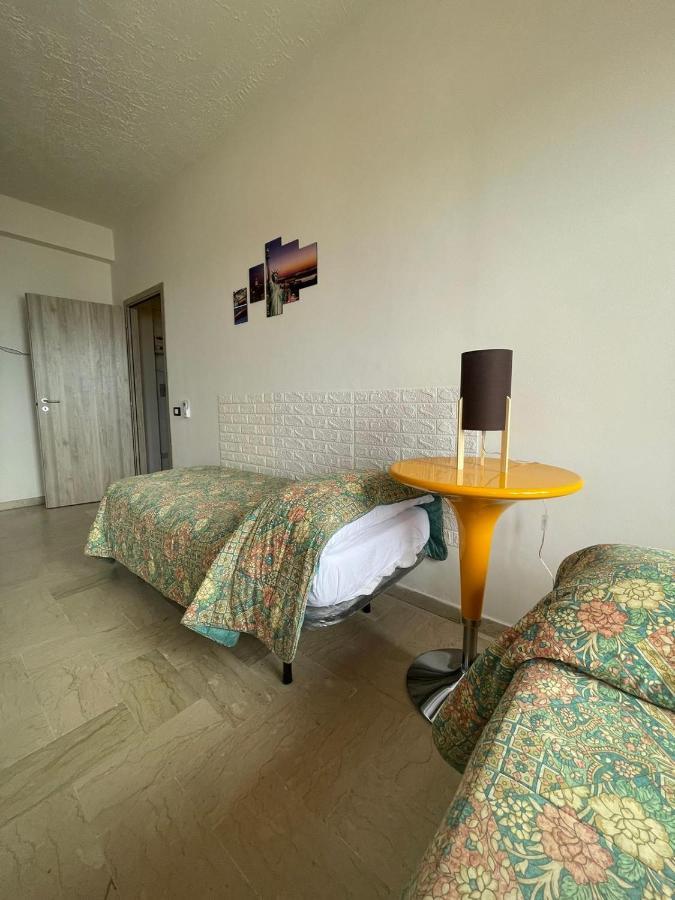La Finestra Sul Mare B&B Crotone Exterior foto