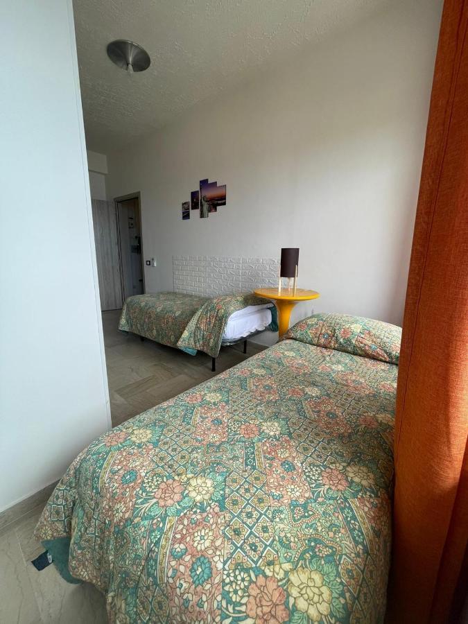La Finestra Sul Mare B&B Crotone Exterior foto