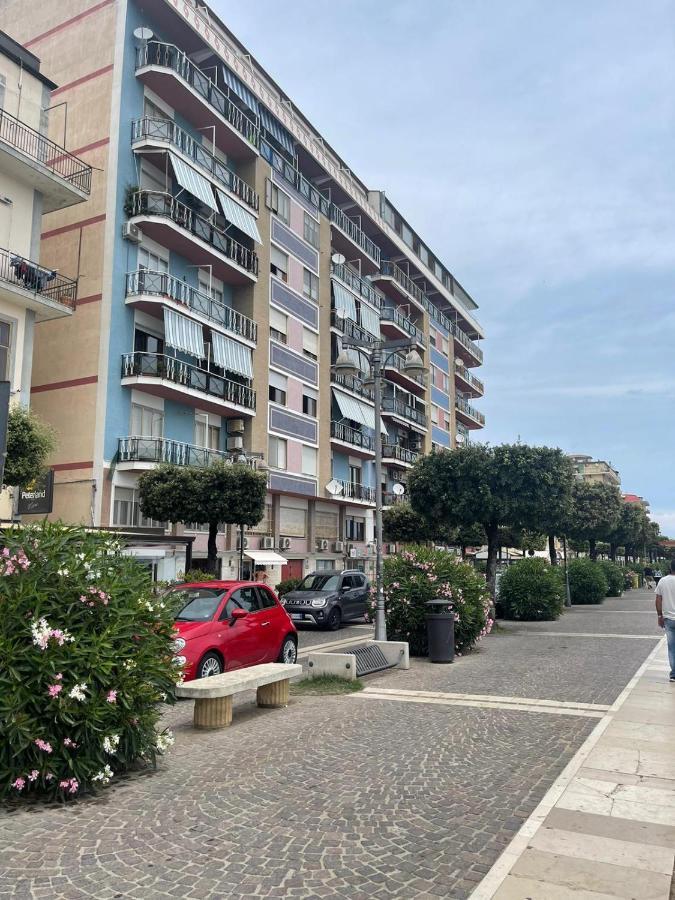 La Finestra Sul Mare B&B Crotone Exterior foto
