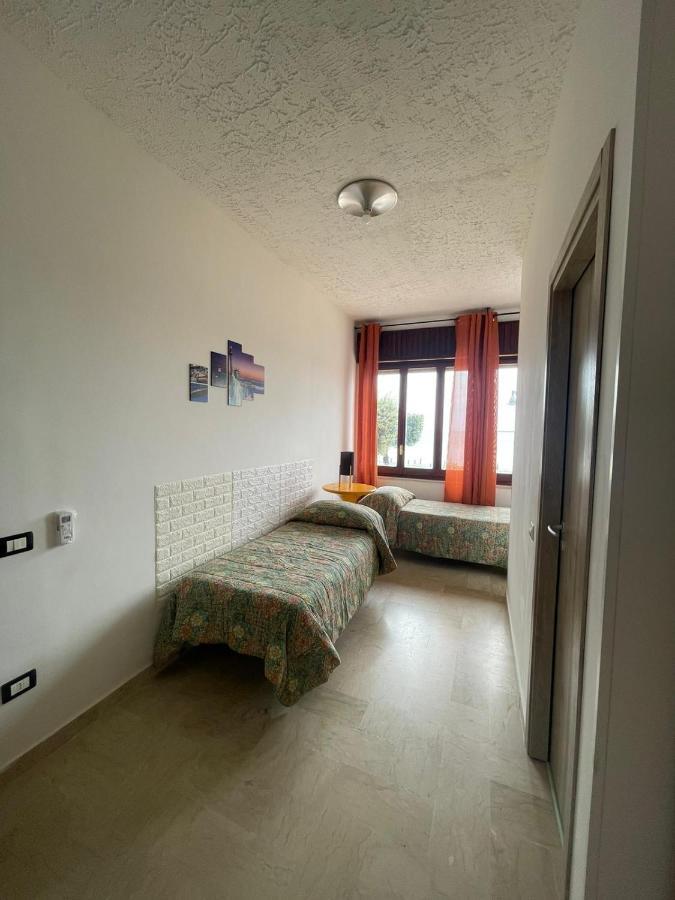 La Finestra Sul Mare B&B Crotone Exterior foto
