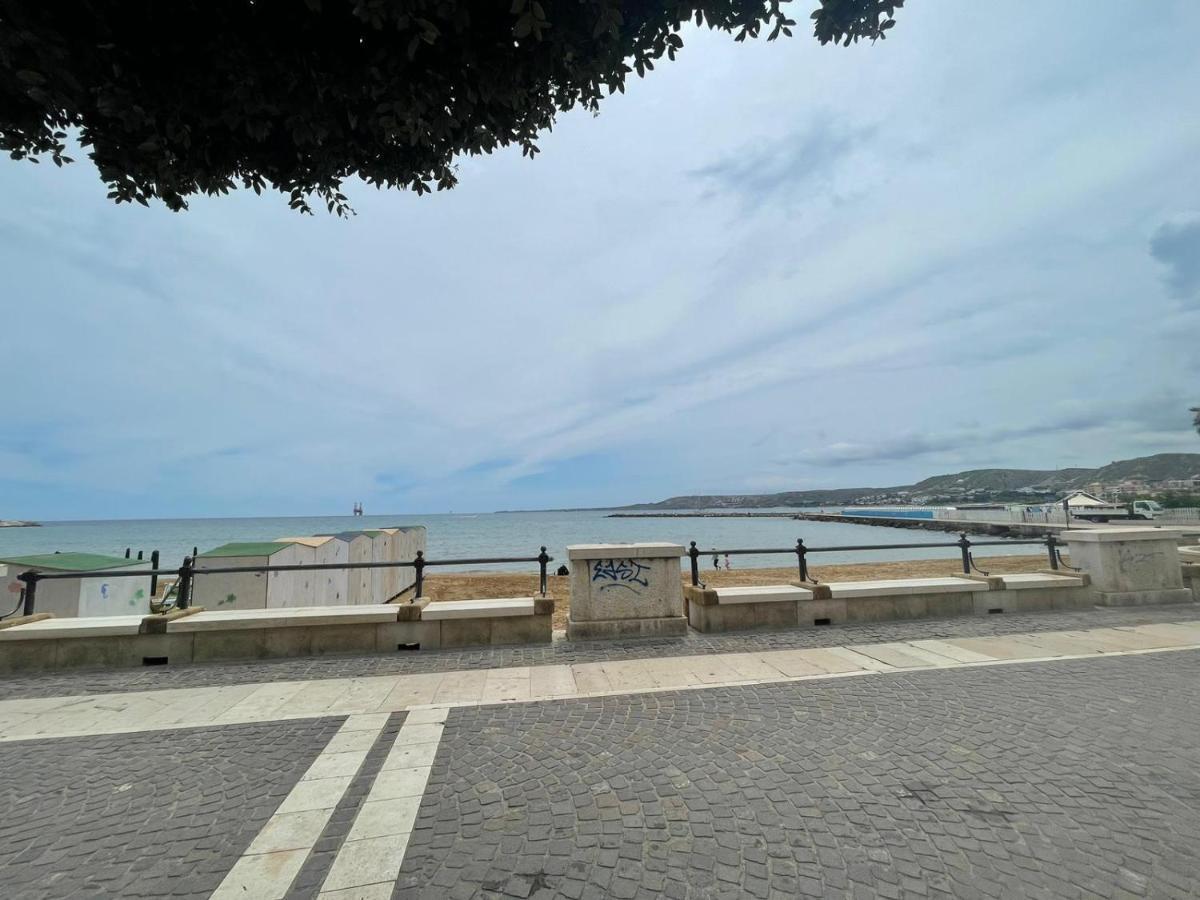 La Finestra Sul Mare B&B Crotone Exterior foto